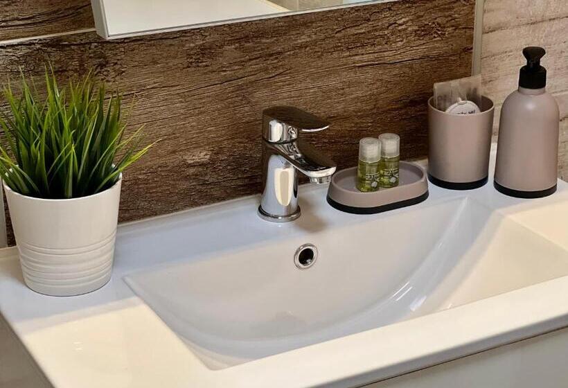 جناح عائلي, Apartmány Ellie