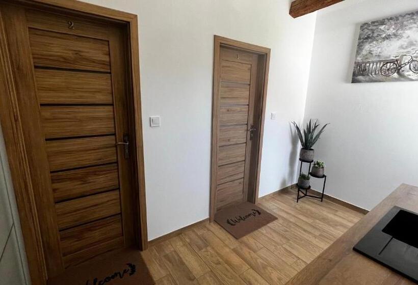 Трехместный Номер Deluxe, Apartmány Ellie
