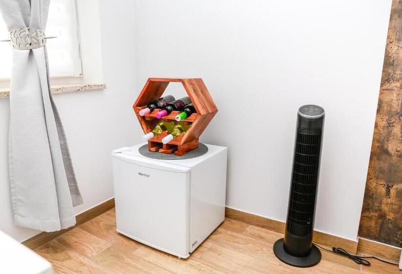 غرفة ديلوكس ثلاثية, Apartmány Ellie