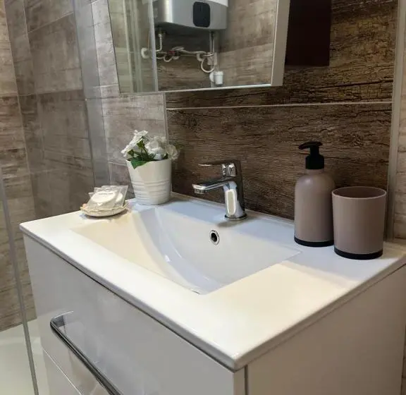 スイート（家族用）, Apartmány Ellie