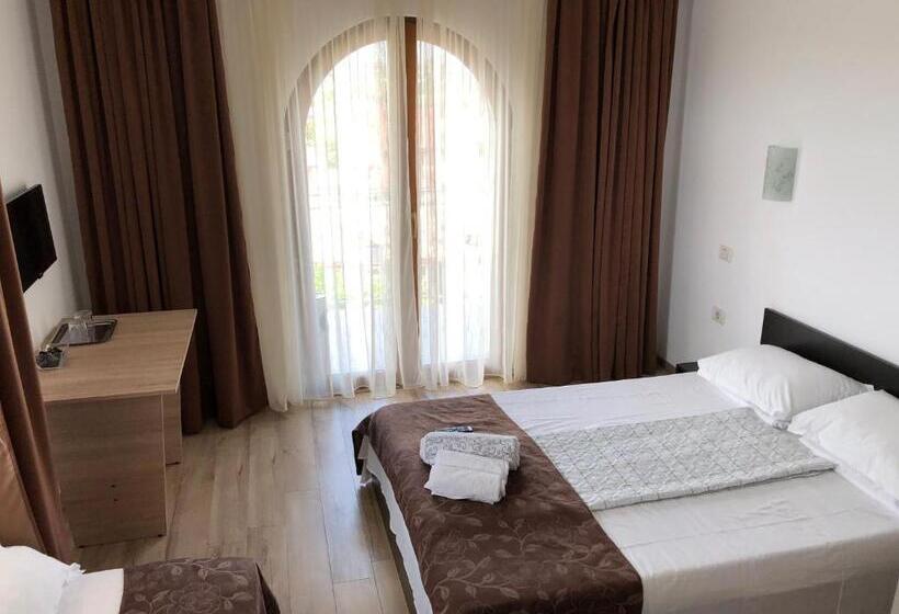 اتاق اکونومی, Vila Onasis
