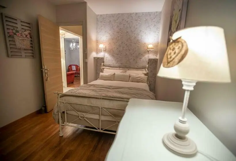 スタンダードルーム, Chambre De Charme Dans Maison D Hote Le Petit Clouet   Rochecorbon