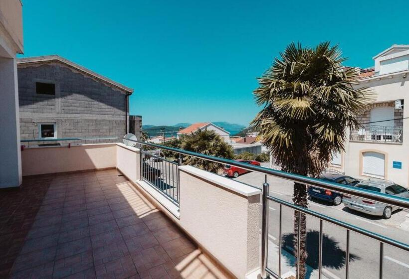 آپارتمان 1 خوابه با بالکن, Apartments Bozena