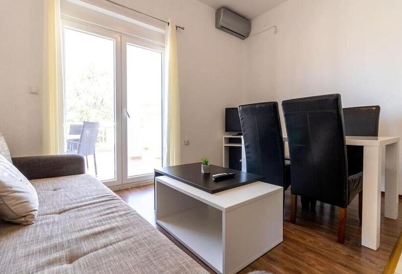 آپارتمان 1 خوابه, Apartments Bozena