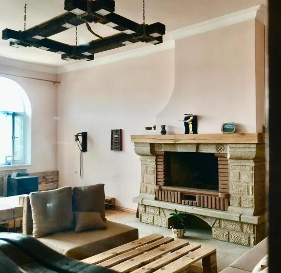 Семейный Номер Вид на Сад, Najaryan’s Family Guest House