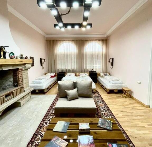 Семейный Номер Вид на Сад, Najaryan’s Family Guest House