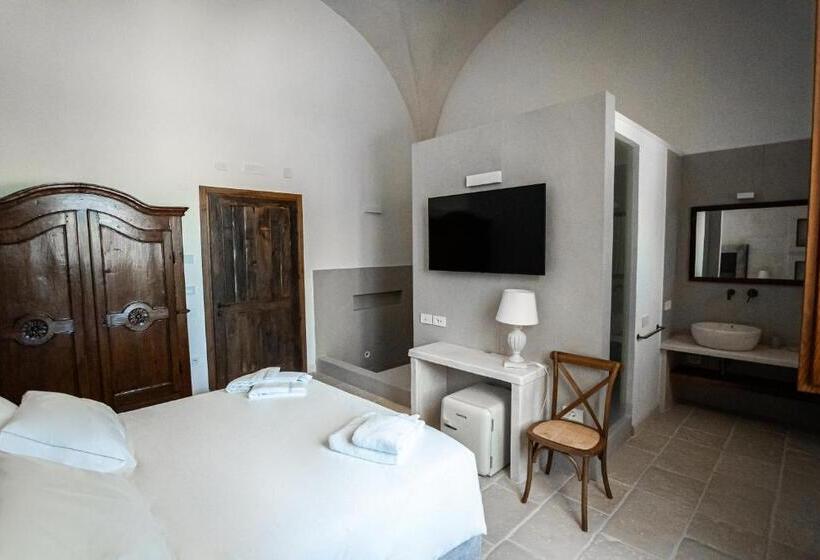 Полулюкс с Бассейном, Masseria Torleanzi Wine Relais