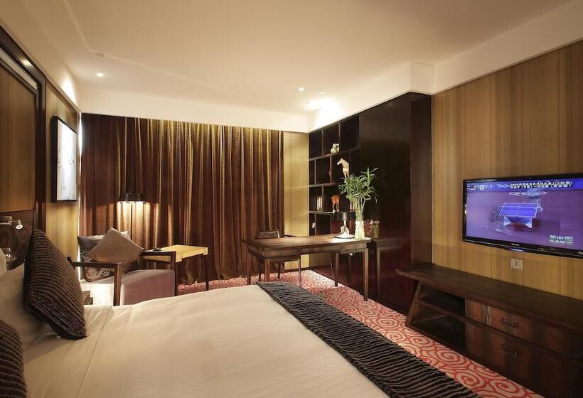 חדר דלוקס, Luoyang Christian S