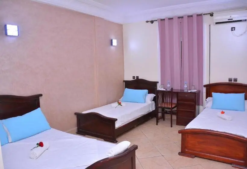 اتاق لوکس چهار تخته, Hôtel Elfekri