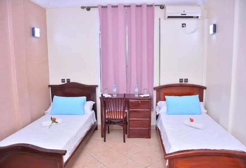اتاق لوکس چهار تخته, Hôtel Elfekri