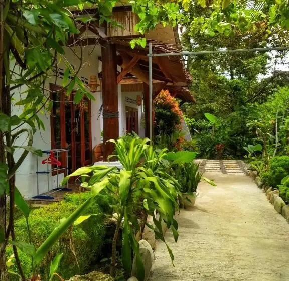 キングサイズベッドのスタンダードルーム, Sumatra Orangutan Discovery Villa