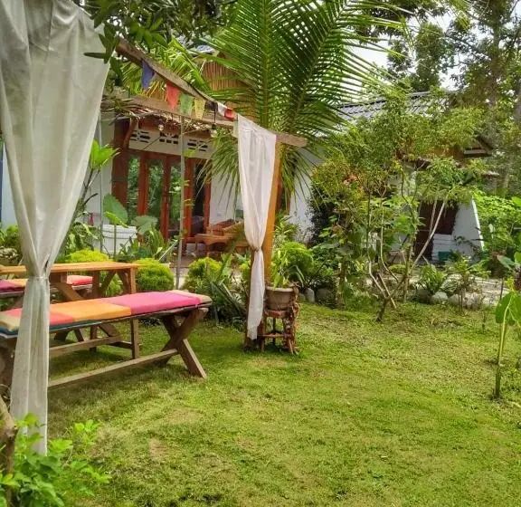 キングサイズベッドのスタンダードルーム, Sumatra Orangutan Discovery Villa