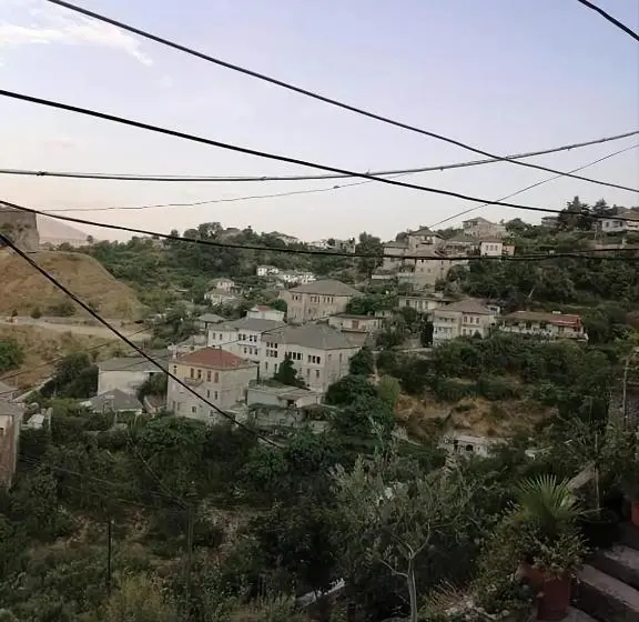 デラックストリプルルーム, Panoramic Vlachos