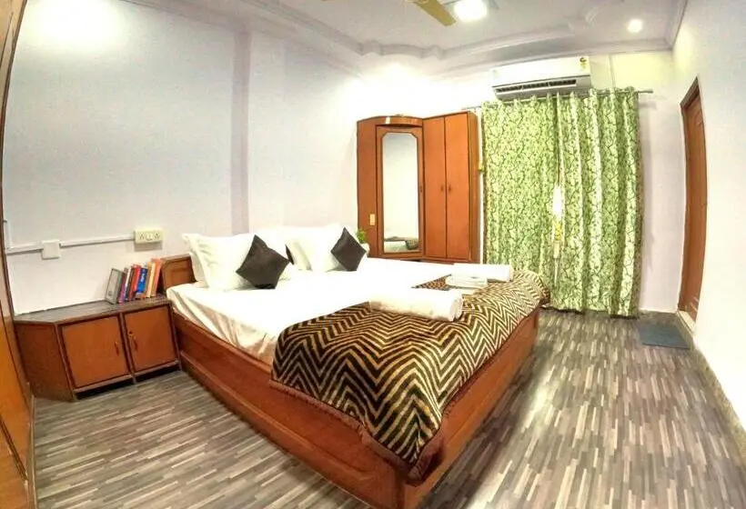 Deluxe Værelse, Nomadic Hostel