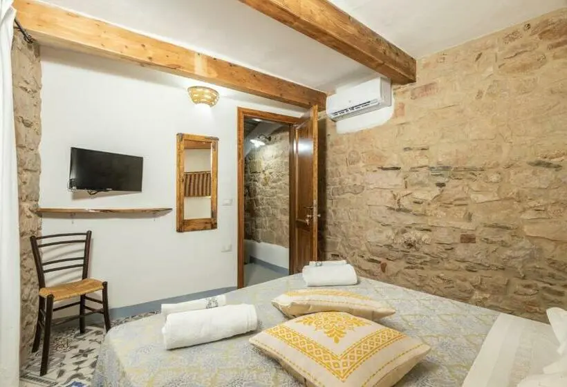 Standard-huone Parveke, Bed And Terrace Caterina