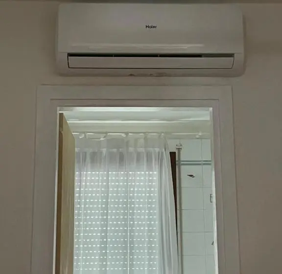 スタンダードルーム, Charlotte Room