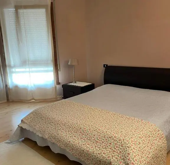 スタンダードルーム, Charlotte Room