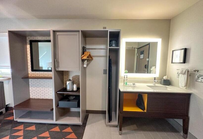 جناح غرفتين نوم, Holiday Inn   Kansas City   Downtown, An Ihg