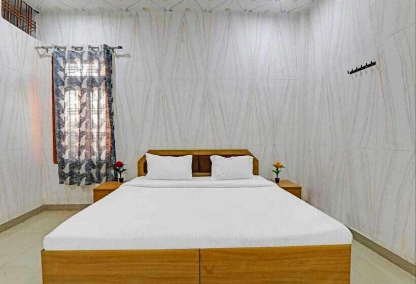 חדר קלאסי לשלושה, Spot On Hotel Rawat