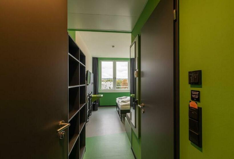 Номер Стандарт Трехместный, Meininger Hotel Dresden Zentrum