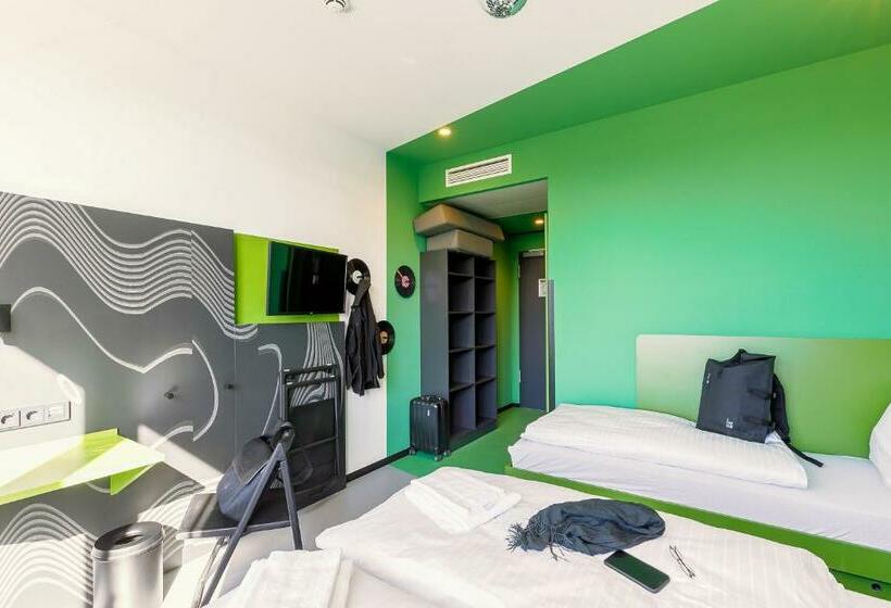 スタンダードトリプルルーム, Meininger Hotel Dresden Zentrum