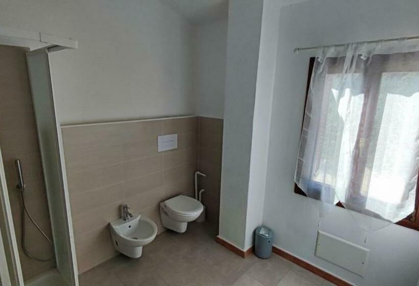 豪华房间, Casa L Ulivariu Affittacamere