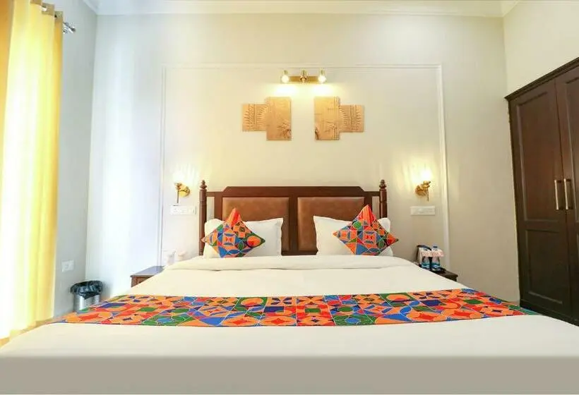 デラックスルーム, Fabhotel K9 Villa