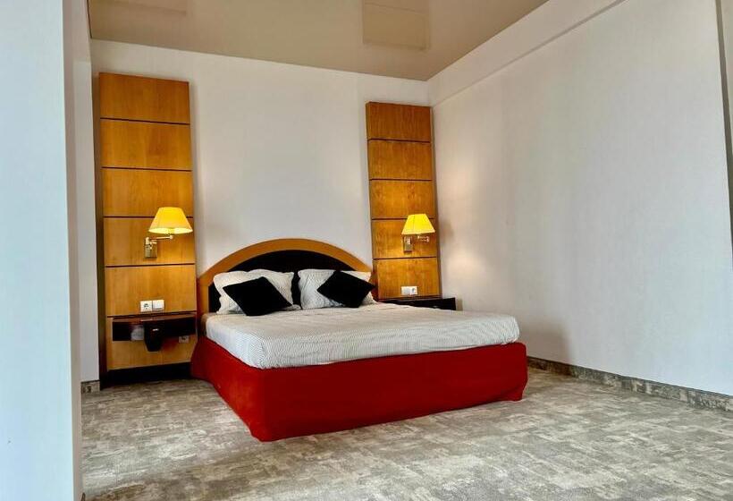 חדר סטנדרט נוף לבריכה, Complex Popdan