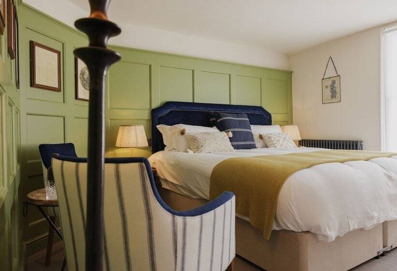 デラックスルーム, The George & Dragon