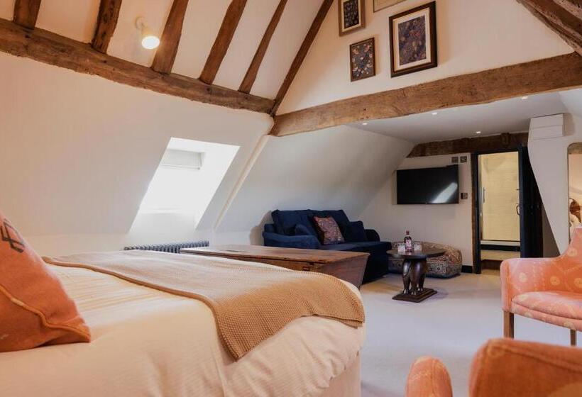 デラックスルーム, The George & Dragon