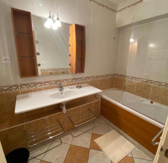 スタンダード4人部屋, Home Le Soft Vic Sur Cère