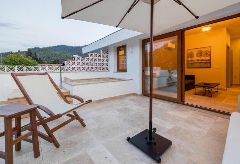 家庭套房, Yonca Anjelika Otel