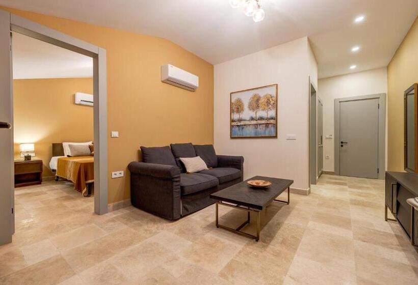 家庭套房, Yonca Anjelika Otel