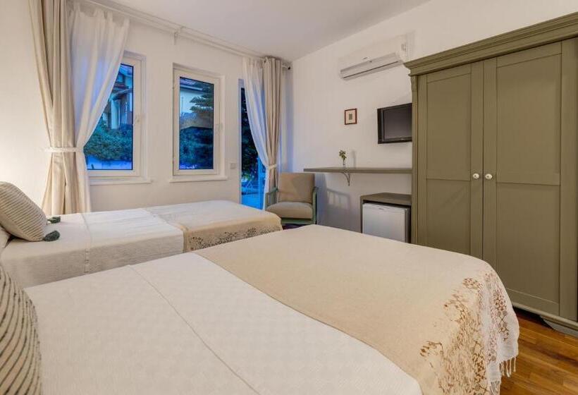 标准间带阳台, Yonca Anjelika Otel