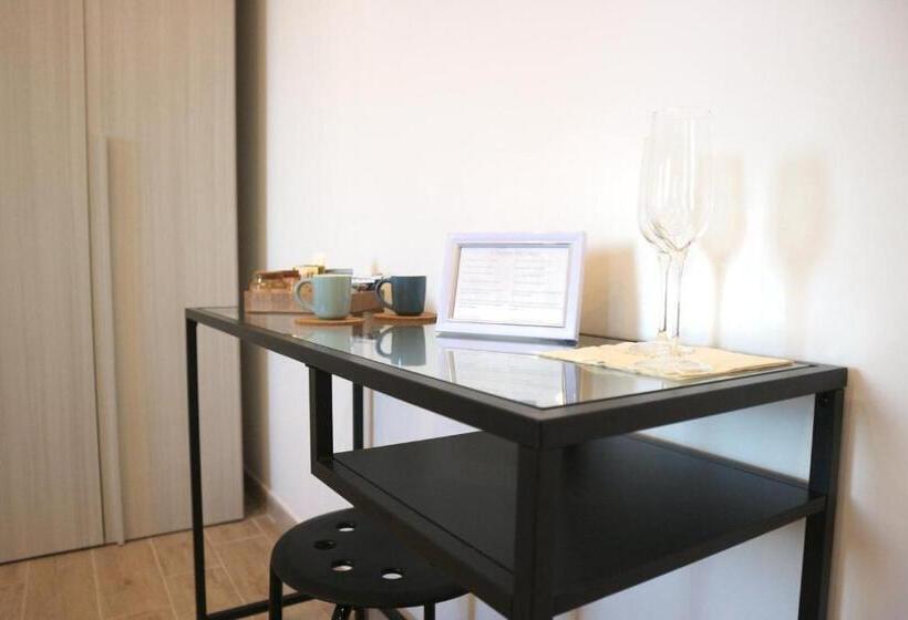 キングサイズベッドのスタンダードルーム, Il Sogno Del Lago