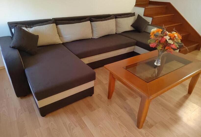 テラス付き１ベッドルームアパートメント, Garda Wellness Apartmanház