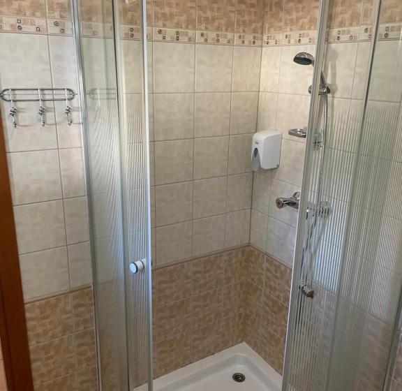 テラス付きスタンダードワンルーム, Garda Wellness Apartmanház