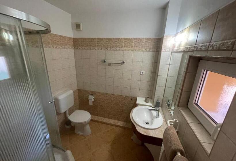 스탠다드 스튜디오 (테라스구비), Garda Wellness Apartmanház