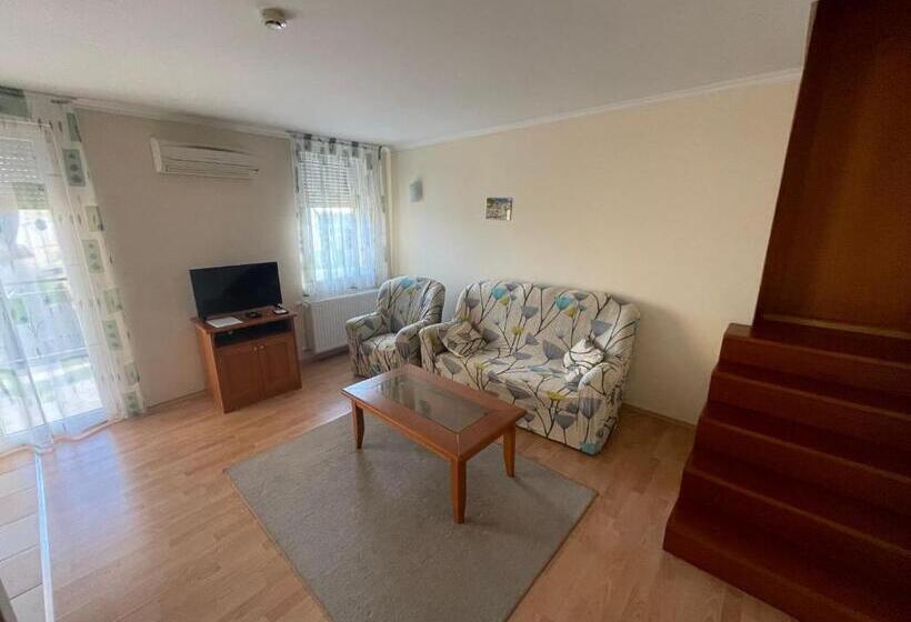 شقة غرفة واحدة, Garda Wellness Apartmanház