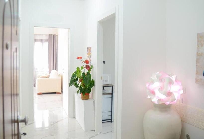 غرفة قياسية, White Bike Rooms