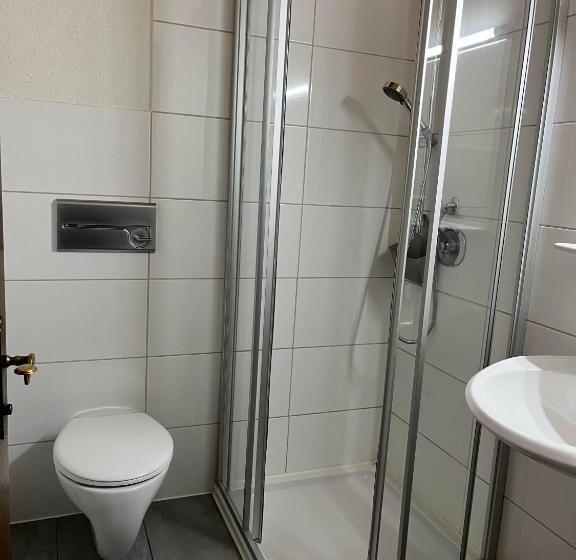 Семейный Номер, Pension Steiner, Matrei Am Brenner !!no Late Check In,no Breakfast!!