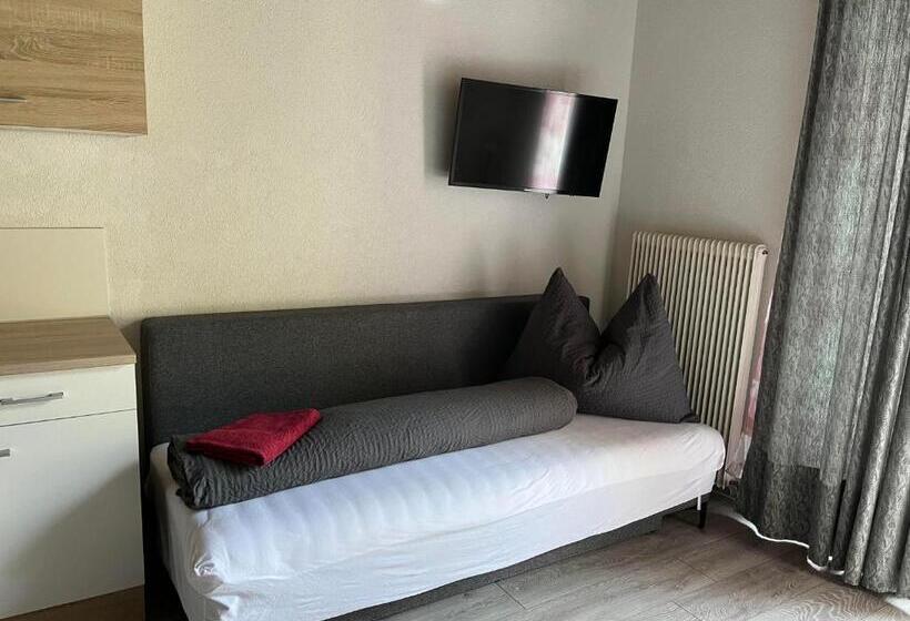 Трехместный Номер Базовый, Pension Steiner, Matrei Am Brenner !!no Late Check In,no Breakfast!!