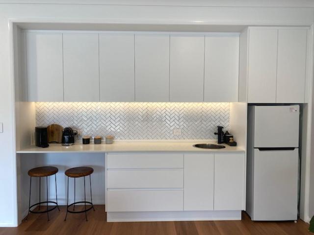 اتاق لوکس, Tweed River Retreat