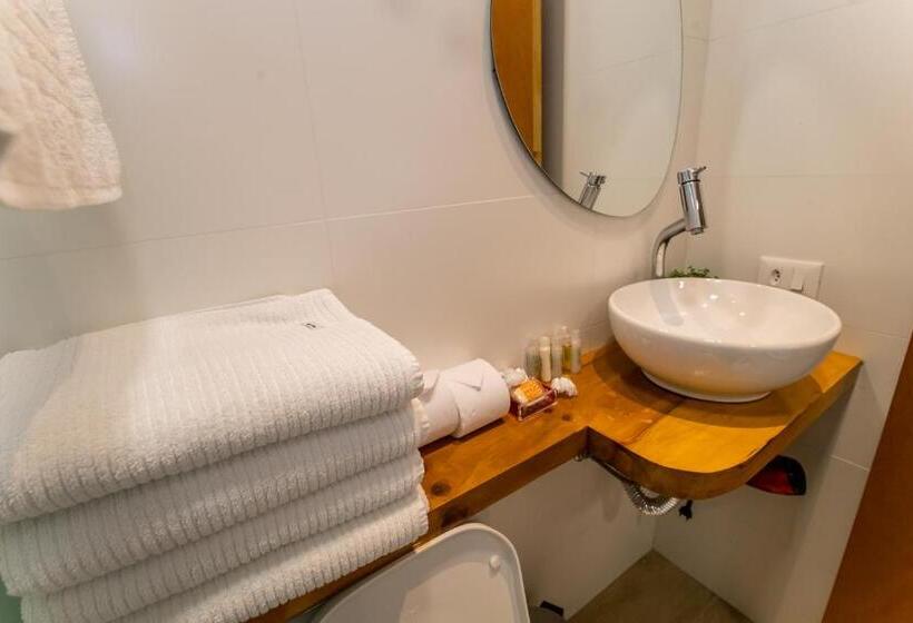 디럭스 트리플 룸, Pousada Geada De Campos