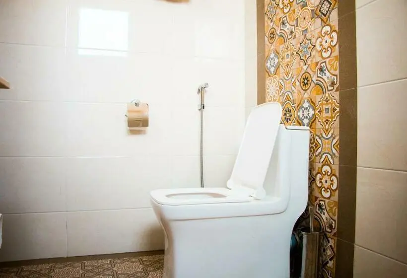 Chambre Standard Individuelle, Horizon Entebbe