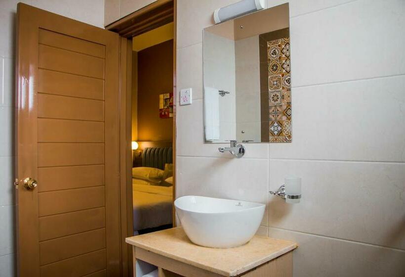 اتاق استاندارد, Horizon Entebbe