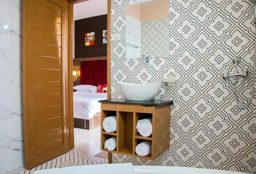 Chambre Deluxe King Size, Horizon Entebbe