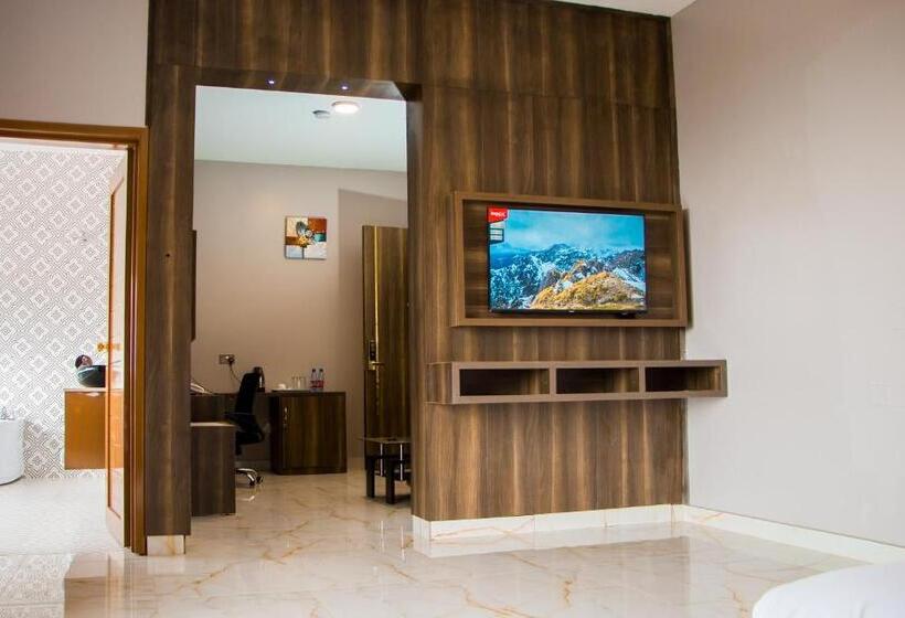 سوییت اجرایی, Horizon Entebbe