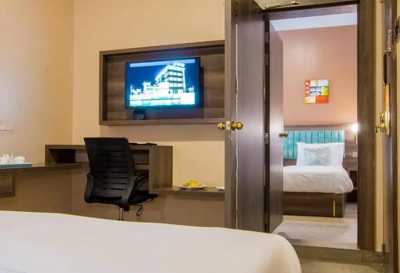 Chambre Familiale, Horizon Entebbe