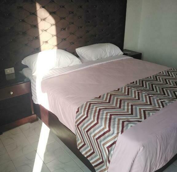 اتاق استاندارد با تخت بزرگ, Dolphin Continental